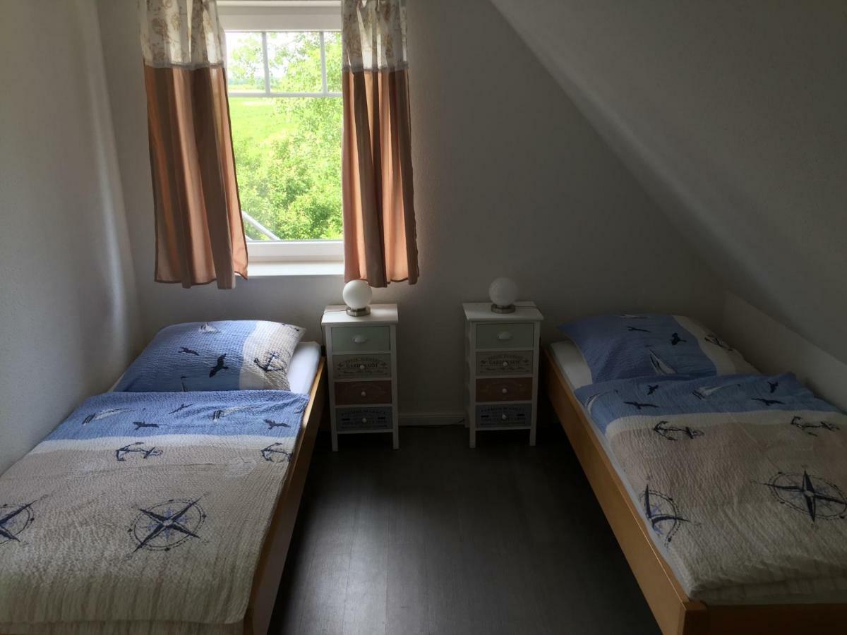 Ferienhaus-hemmerdeich * Oldenswort